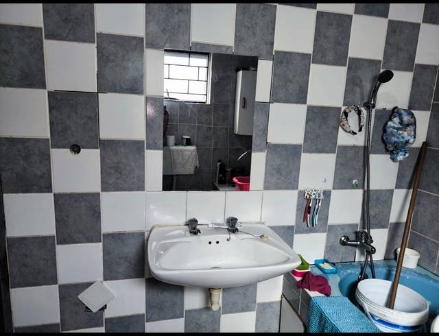 3 BEDROOM FREESTANDING FOR SALE IN LAVENDER HILL